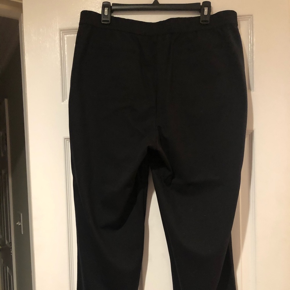 Lafayette 148 New York XL black pants.